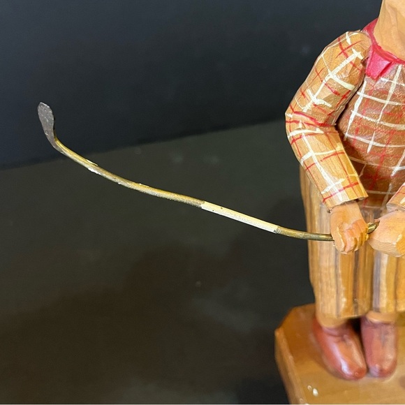 ANRI Wooden Carvings Golf Golfer Figurines Men Swinging Carry Clubs Lot 2x READ - Picture 9 of 11